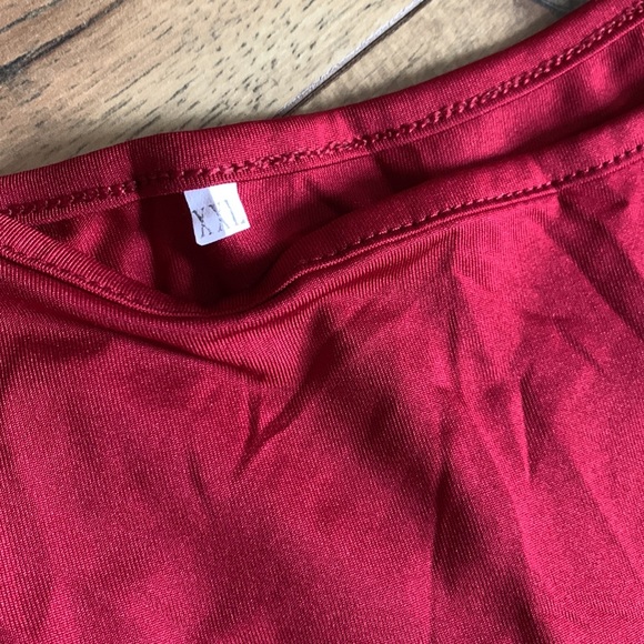 Red tank jumpsuit NWOT fits like a large/XL - Picture 5 of 15